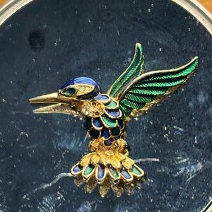 Vintage gold tone green & blue‎ enamel painted hummingbird brooch/pin